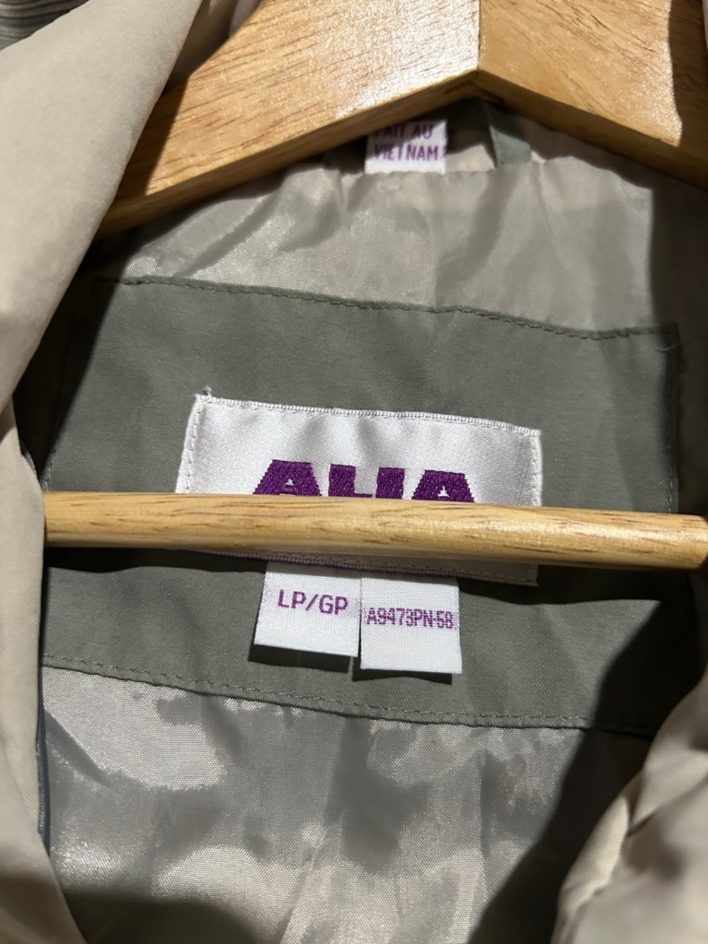 Alia Light Gray Women’s Hooded  light Jacket Size L/P - Picture 3 of 8